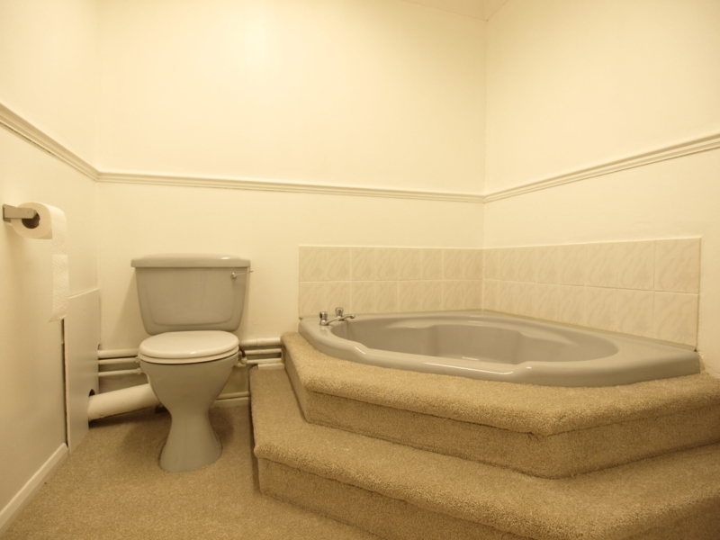 Taswell Road Home Estate