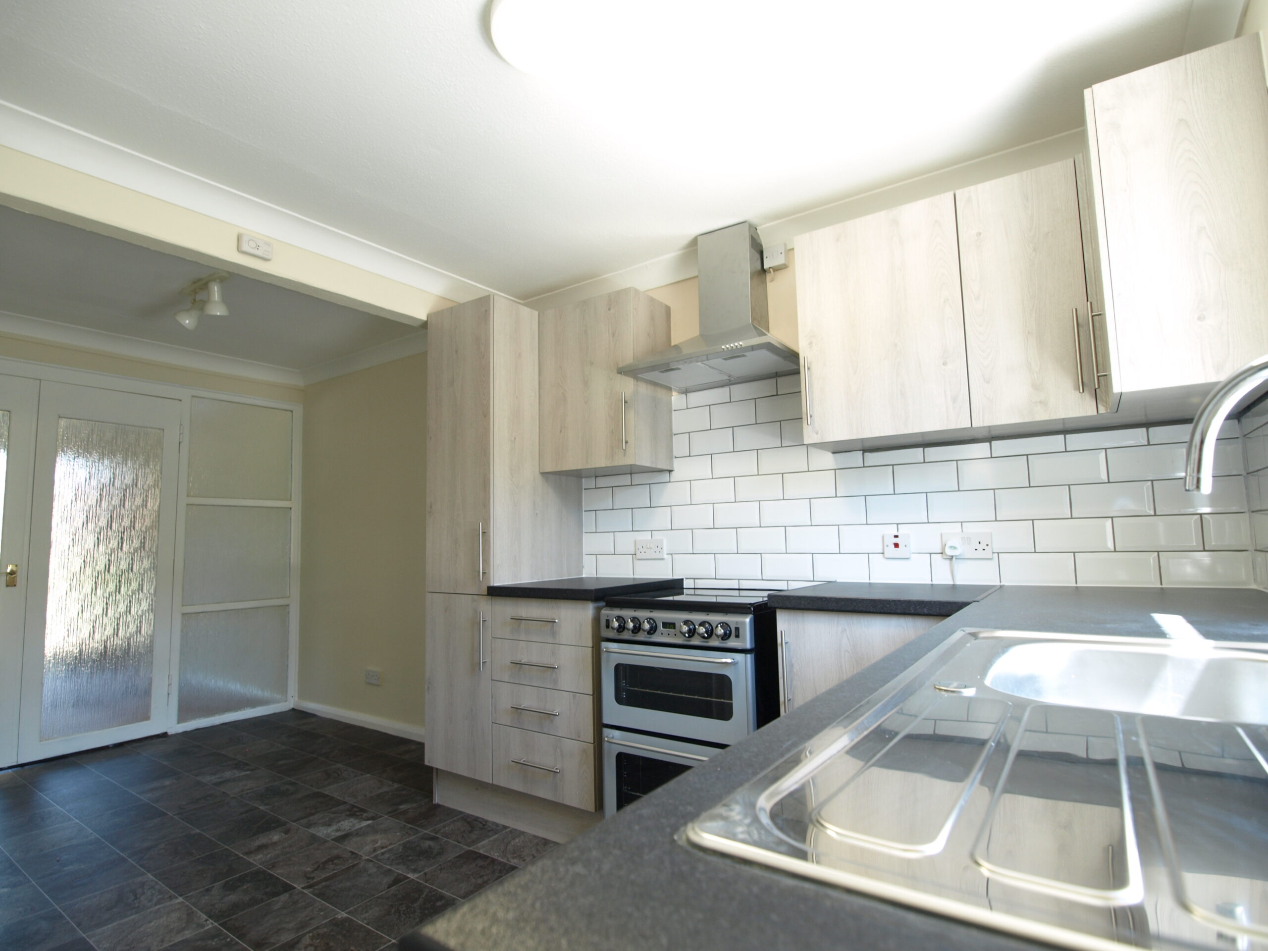 Taswell Road Home Estate